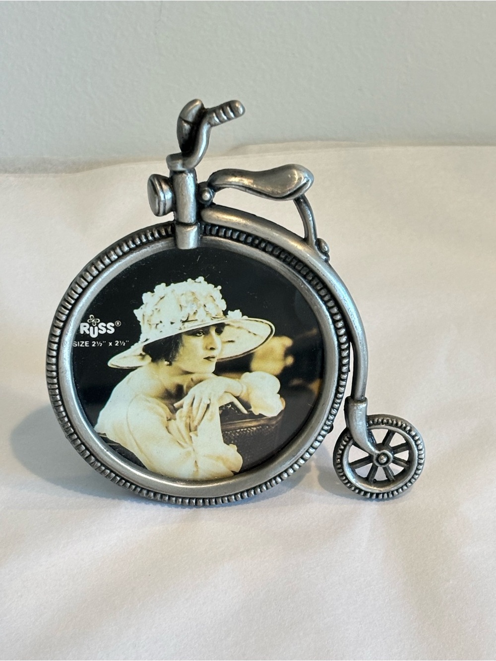 Vintage RUSS pewter picture frame unicycle photo frame 2.5"x2.5" circle tabletop